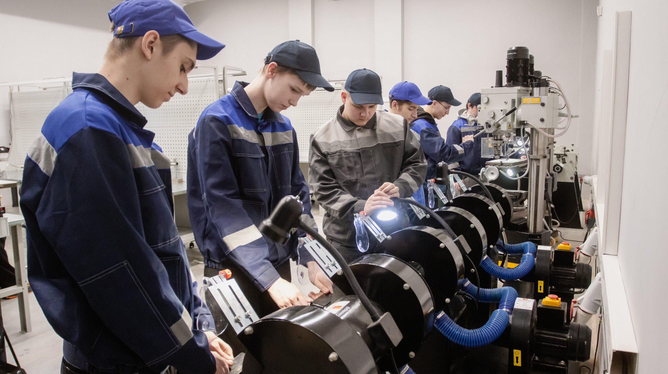 Современные мастерские